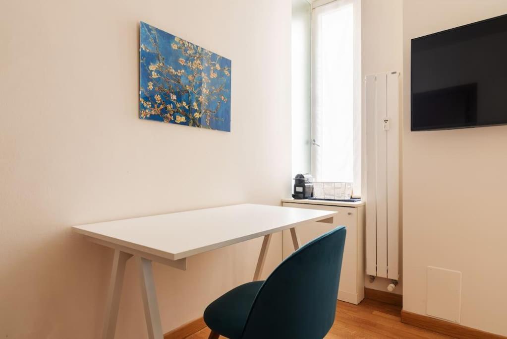 Studio Apartment Brera Milão Exterior foto